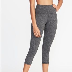 Old Navy High-Waisted CozeCore Crop Leggings Medium